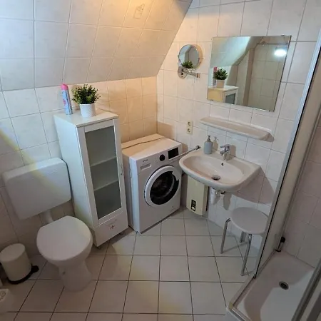 Haus Kuestenglueck Holiday home Wurster Nordseekuste