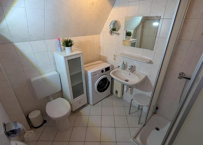 Haus Kuestenglueck Holiday home Wurster Nordseekuste